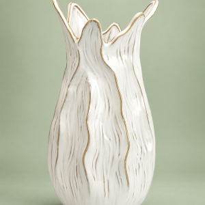 Jarrón blanco ornamental grande con detalles dorados